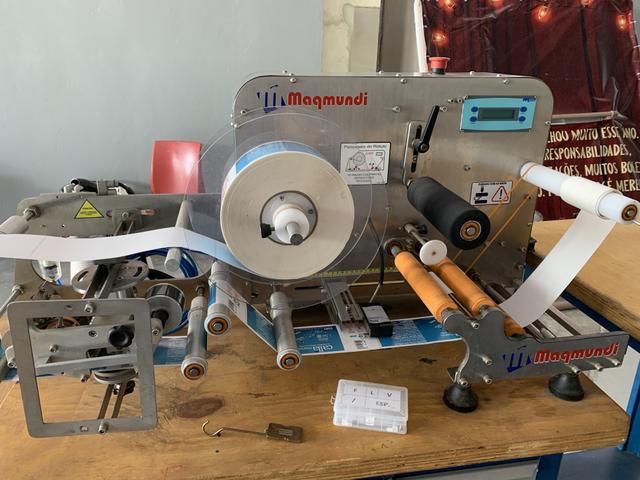 Rotuladora Es1200 Maqmundi toda em inox