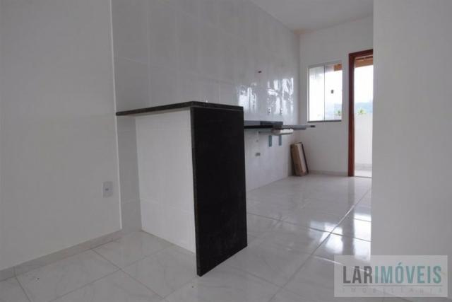 Linda casa de 2 quartos com super espaço para construção - Foto 7