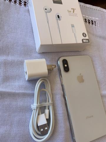 IPhone X 256GB Silver - praticamente sem uso - novissimo - completo