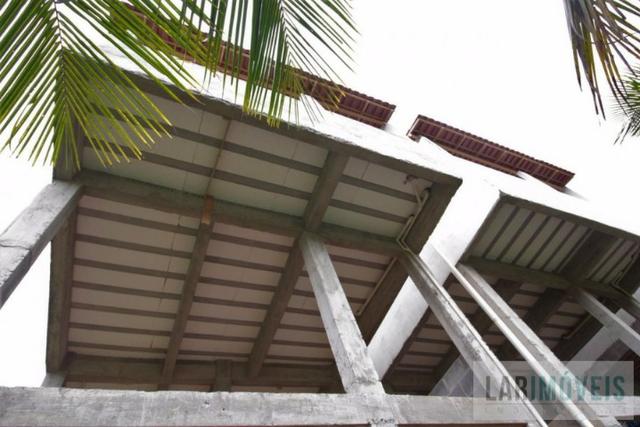 Linda casa de 2 quartos com super espaço para construção - Foto 17