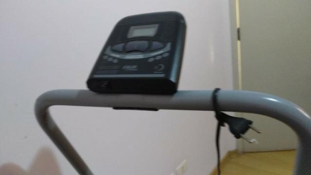 Esteira Elétrica Caloi Fitness - 110 V - Electronic 1.4 - CL3206 C - Foto 2