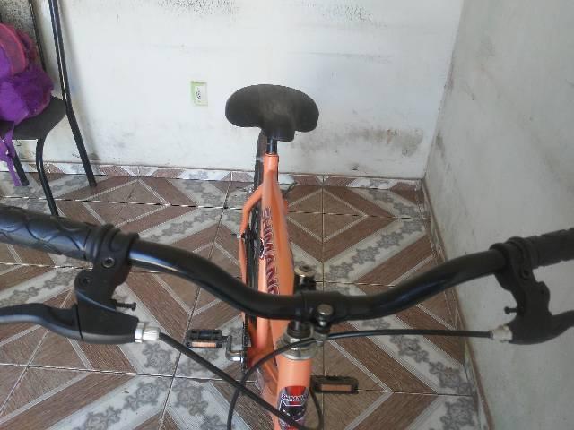 Vendo essa bike semi nova aro 26 - Foto 6
