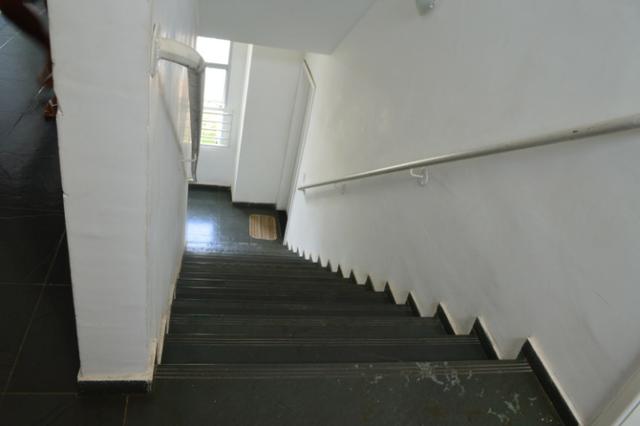 Apartamento com 2 quartos, garagem coberta demarcada e mais - Foto 18