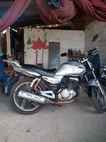 SUZUKI GSR150