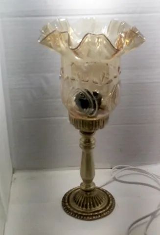 Abajur Em Bronze Com Vidro Ambar Rei - Foto 3