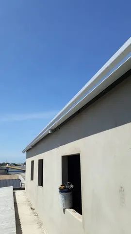 Instalação de calha de Beiral - Foto 2