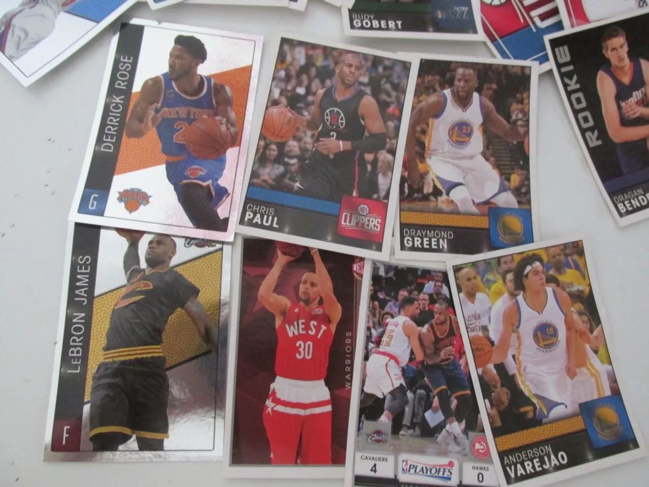 Figurinhas NBA 16/17 - Foto 2