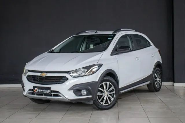 CHEVROLET ONIX 2018 Usados e Novos