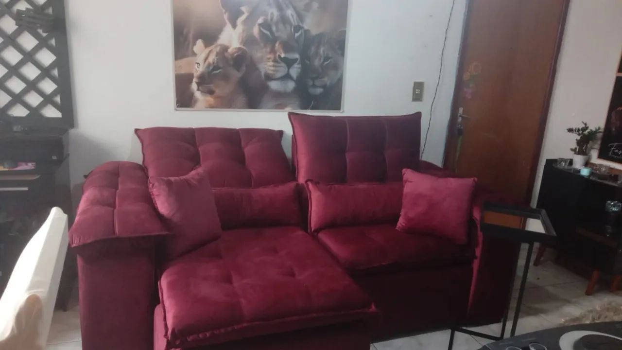 Sofá 2.10 Retrátil e Reclinável com Pillow e almofadas nos braços - Direto da Fábrica 