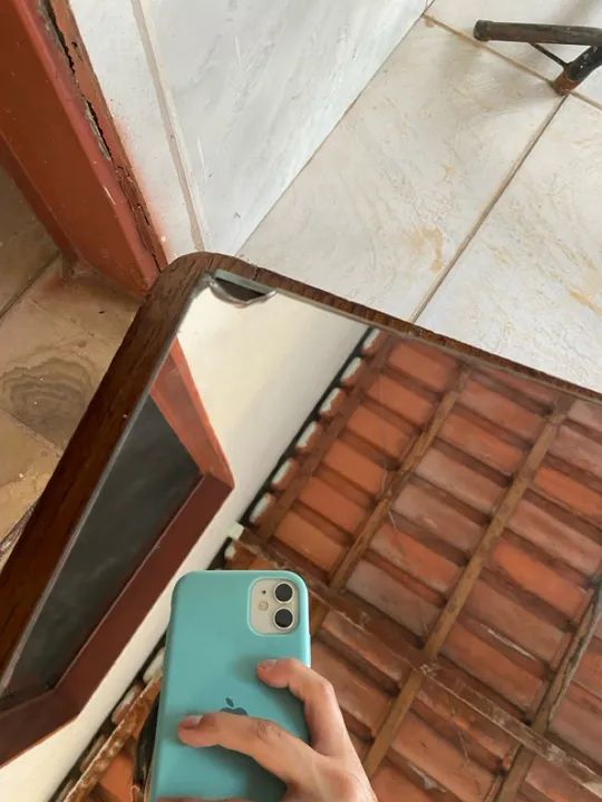 VENDO mesa de centro de sala USADA com alguns detalhes  - Foto 2