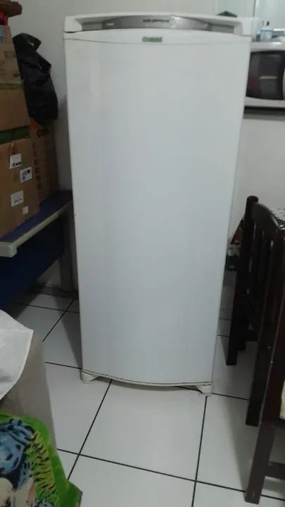 Geladeira front free branca 
