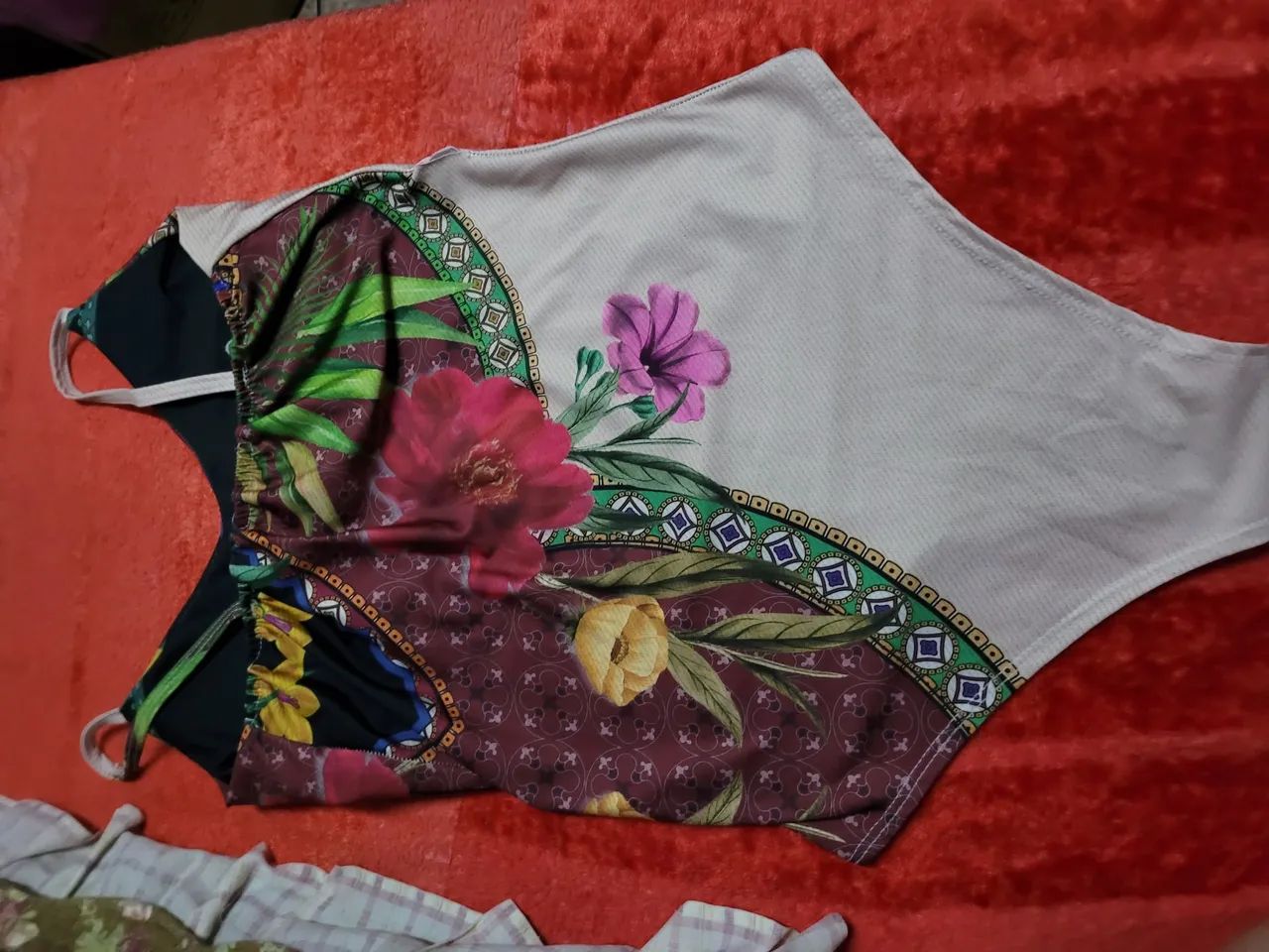 Body de praia estampado floral - Foto 4