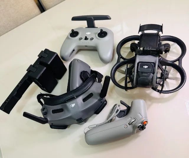 Vendo - Avata Kit Completo 3 baterias - Goggles Integra - Remote Controller 2 - Foto 2