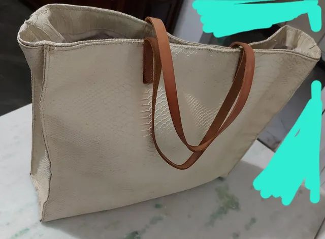 Maxi bolsa em couro off-white - muito nova - Foto 3