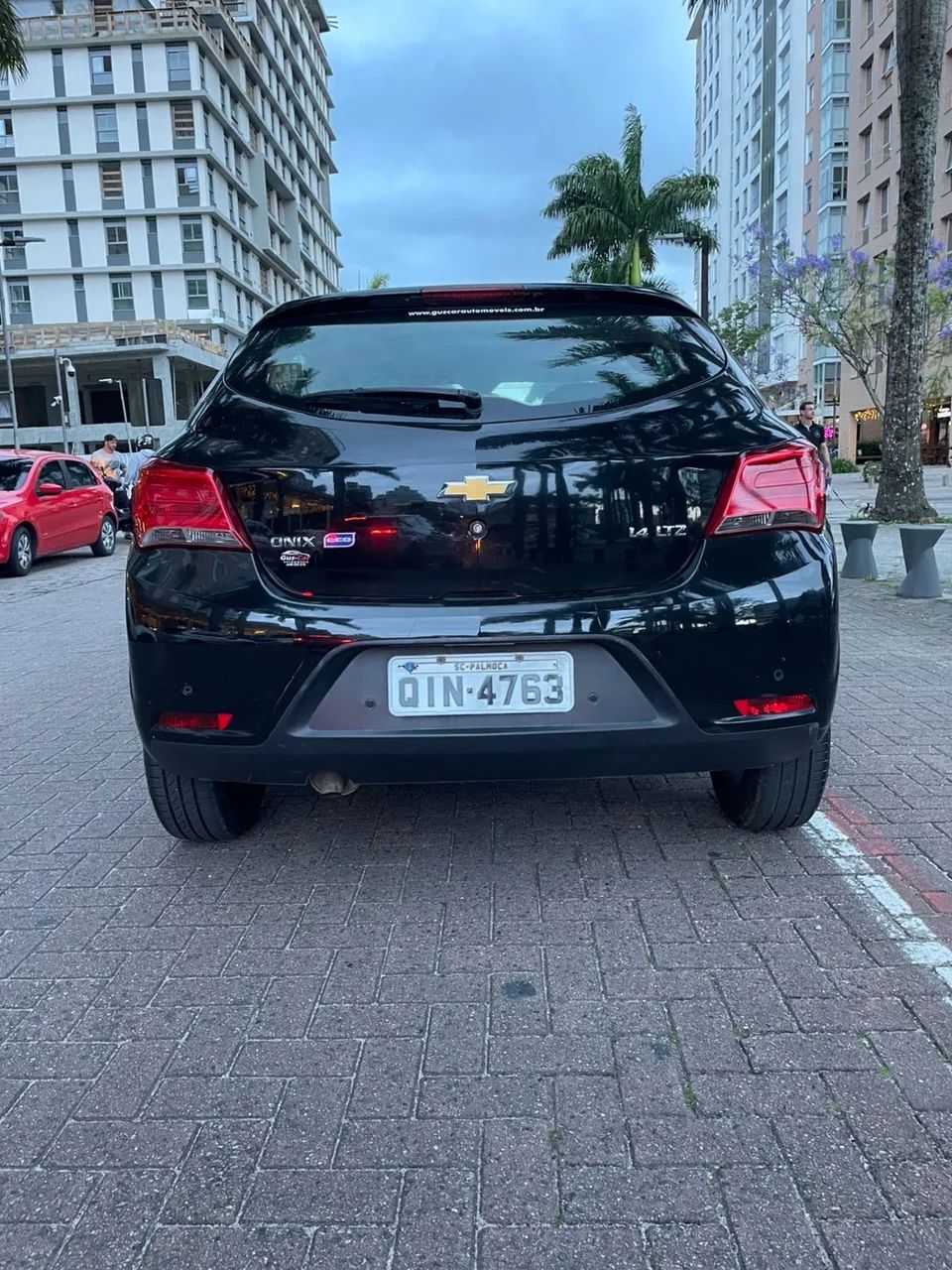 Chevrolet Onix Hatch LTZ 1.4 8V Flex Mec. 4P 2018 - Foto 5