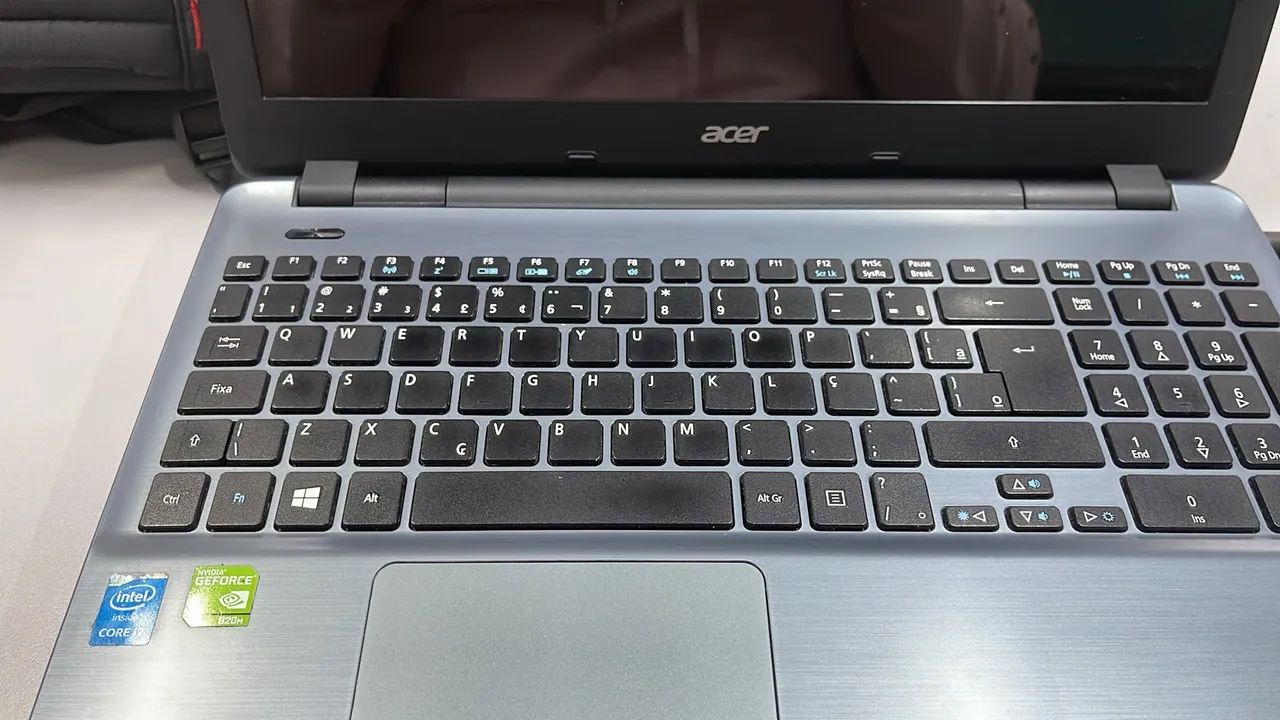 Notebook Acer com processador Intel e GeForce