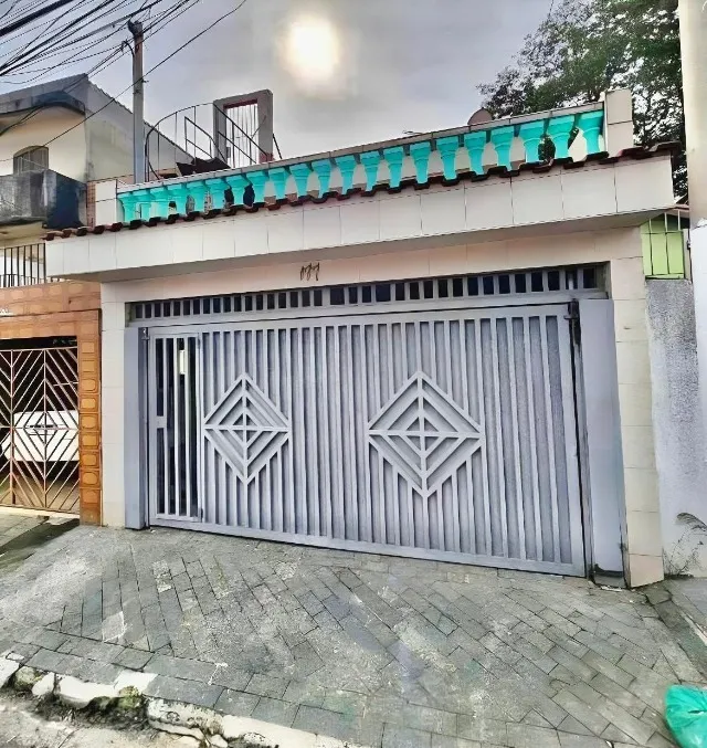 VENDO ESSA CASA NA CACHOEIRINHA, PRÓXIMO AO CLUBE DO PEIXE. - USE O SEU FGTS COMO ENTRADA