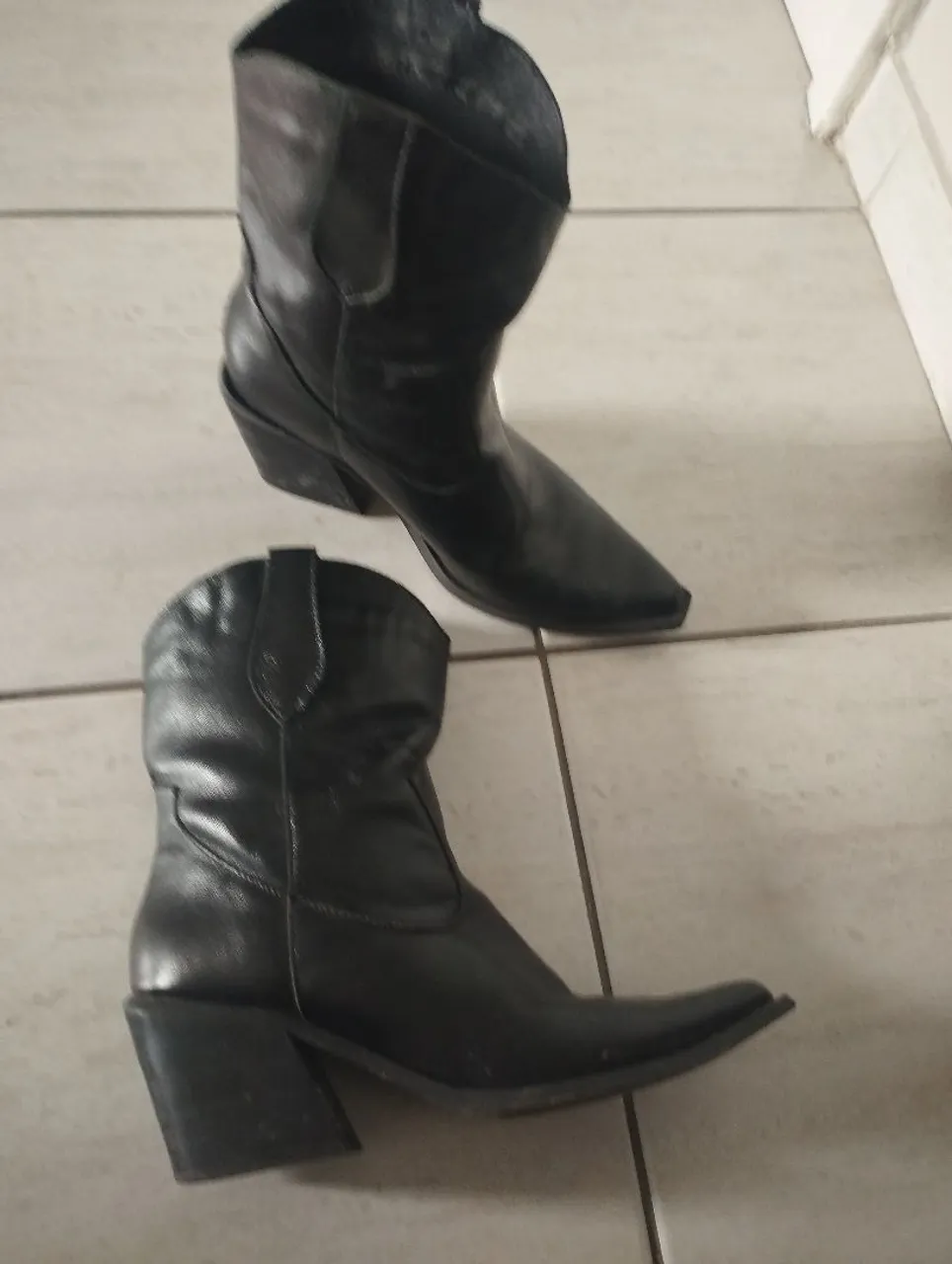 Botas Texanas Pretas - Estilo e Conforto