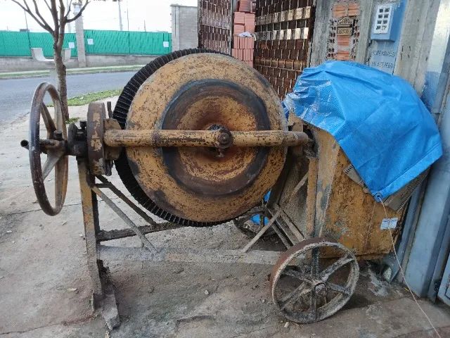 Betoneira 64985882573699125