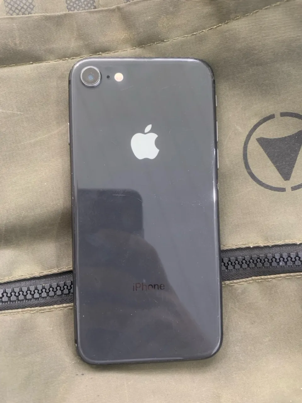 iPhone 8