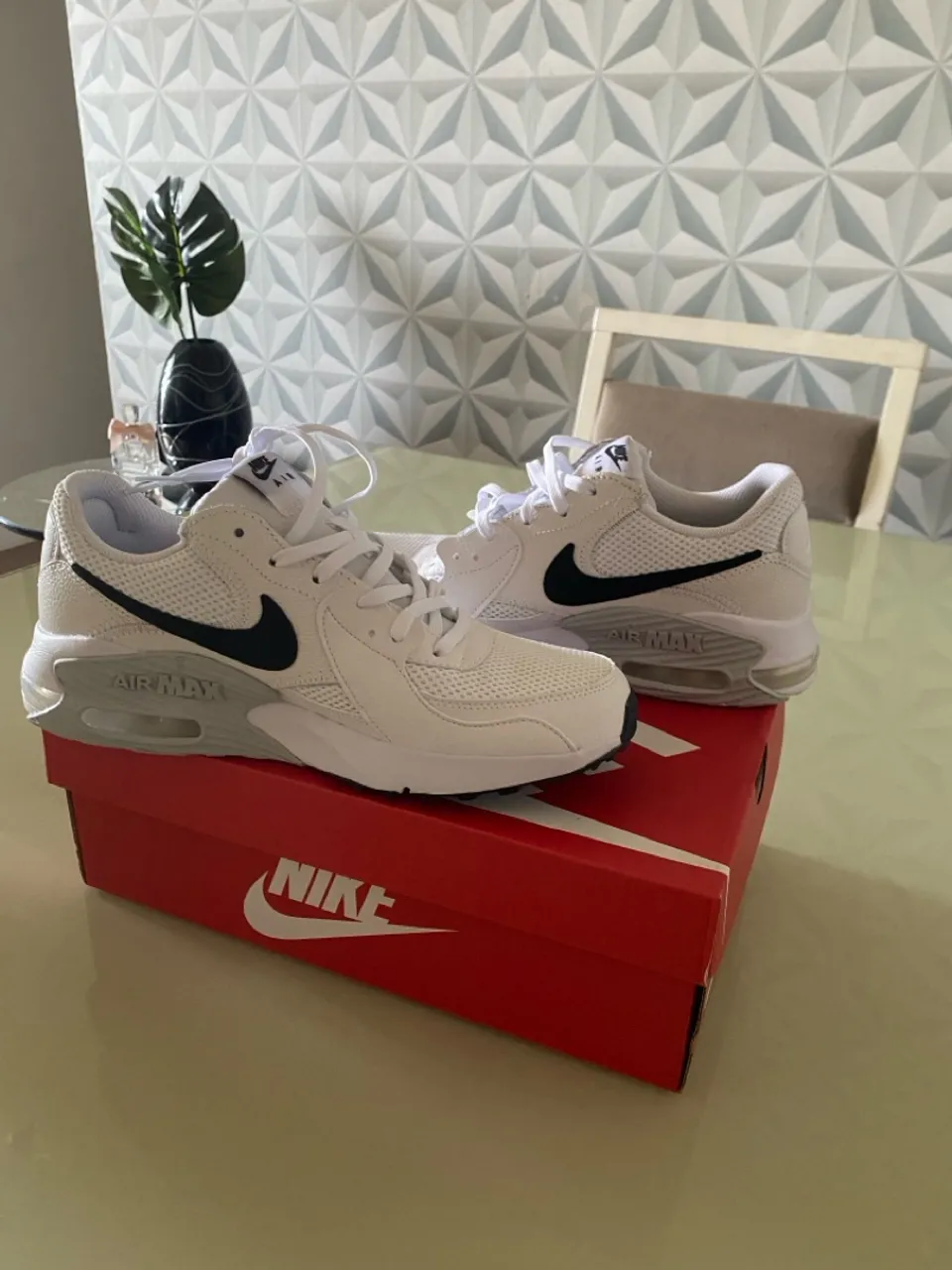 Tênis Nike Air Max Excee - Branco - NOVO