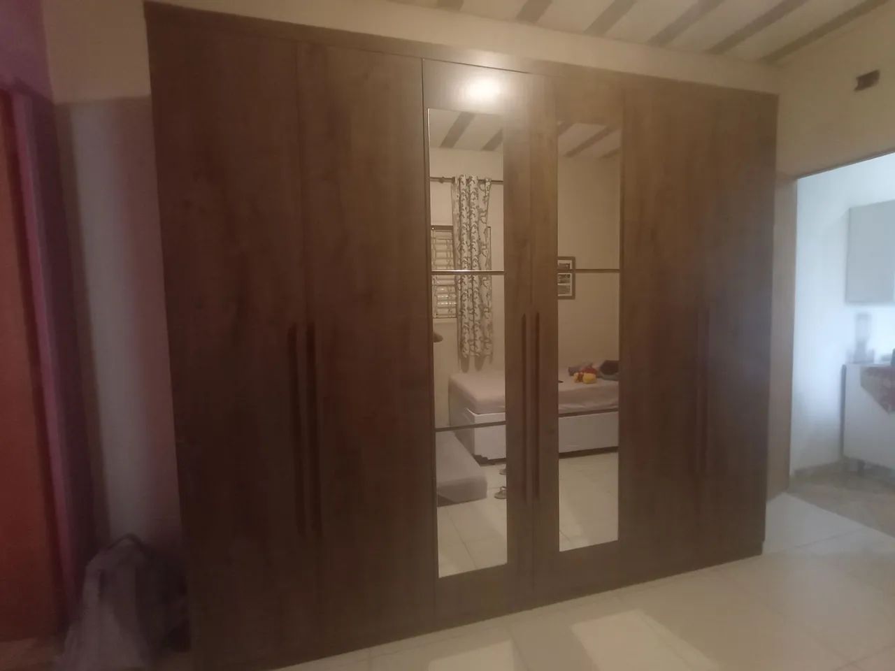 Guardas Raks Guarda-roupa de madeira maciça - Racks e Painéis - Vila Barão, Sorocaba ...