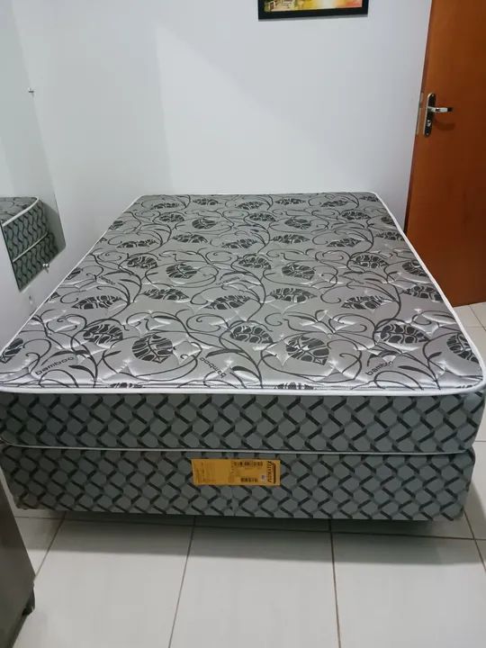 Cama Box casal com Colchão seminova