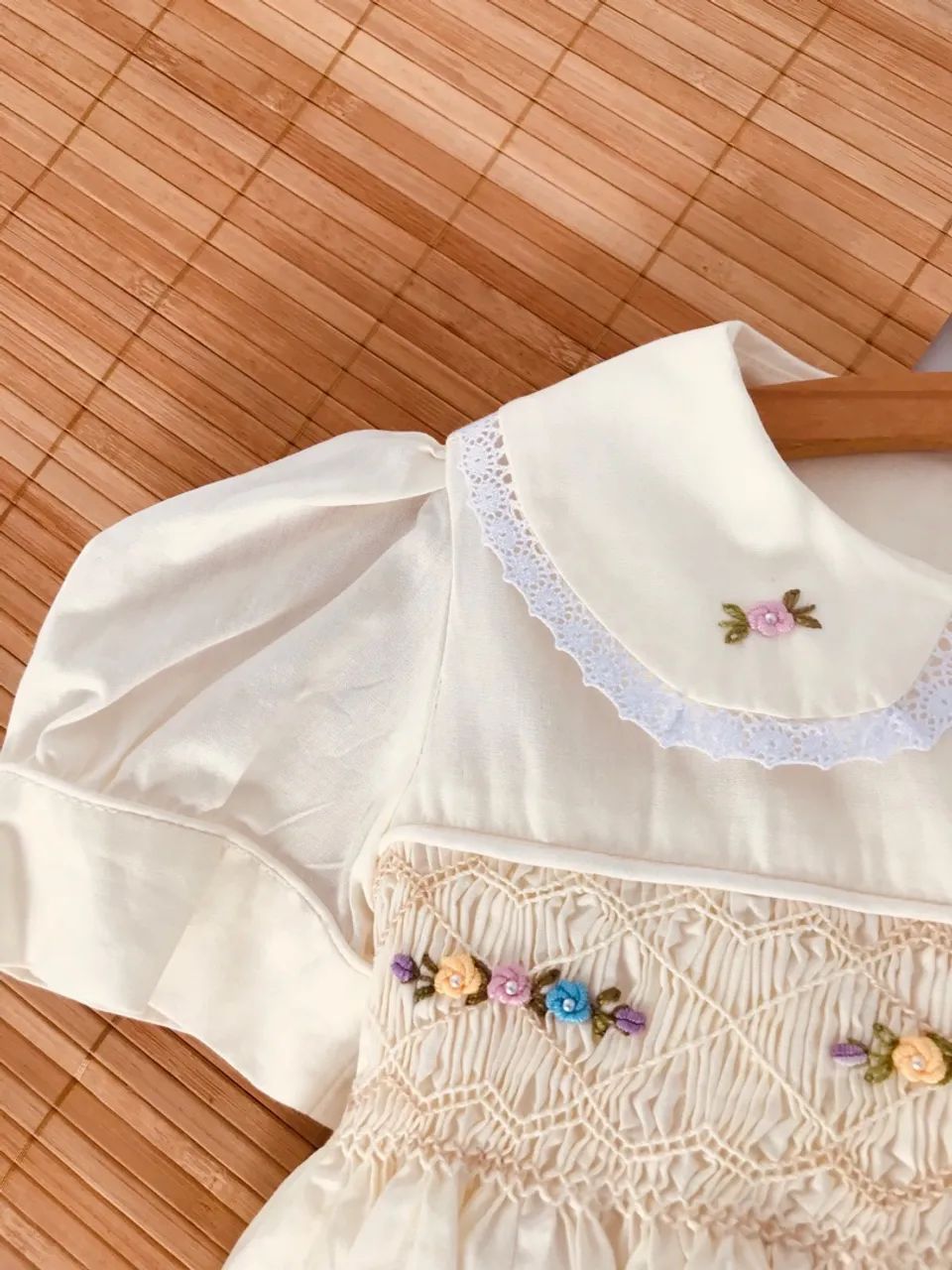 Vestido de festa bordado floral e detalhes em renascença  - Foto 2