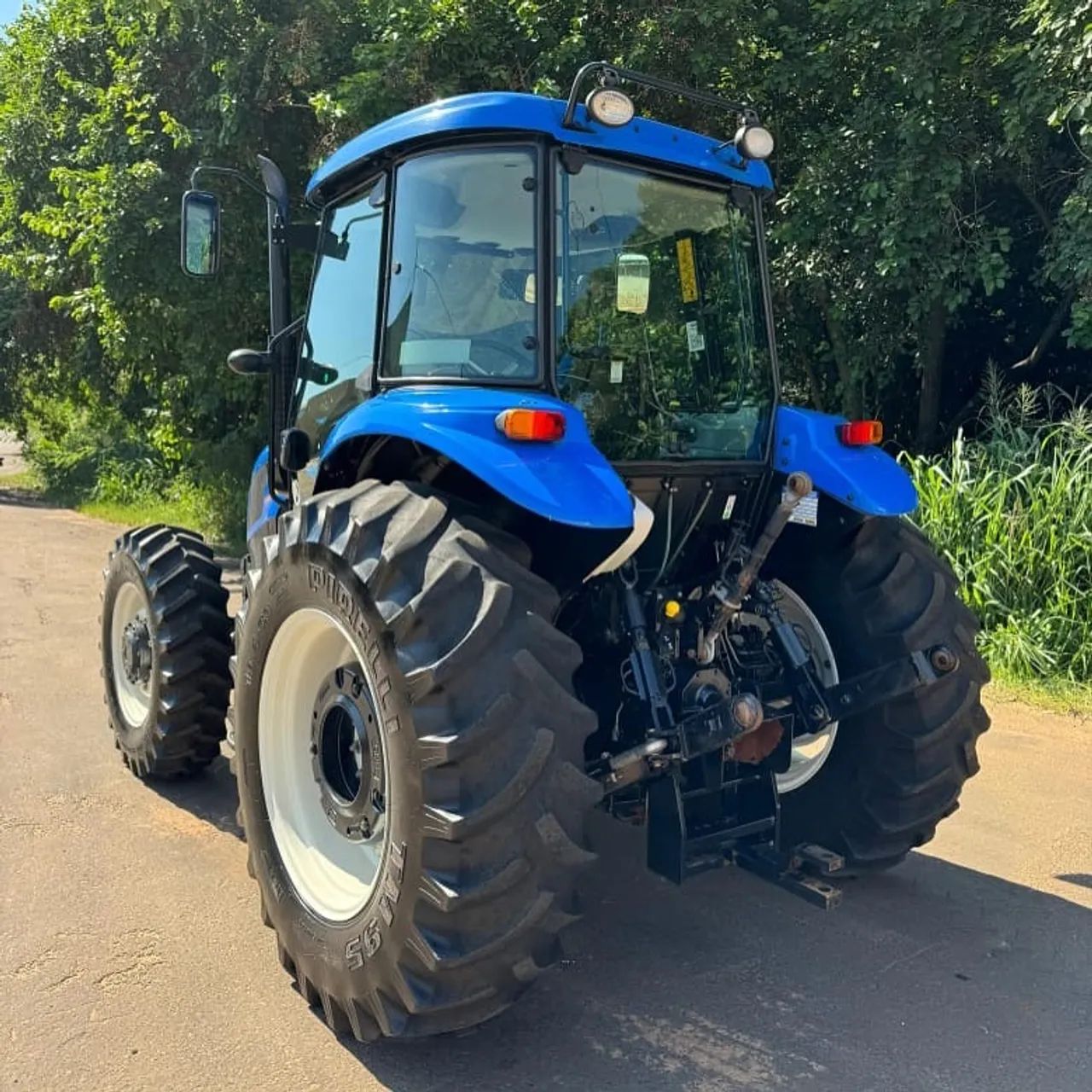 Trator New Holland TL 5.80 ano 2022 - Foto 3