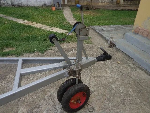 Carreta para lancha de 15 pés a 20 pés - Foto 5
