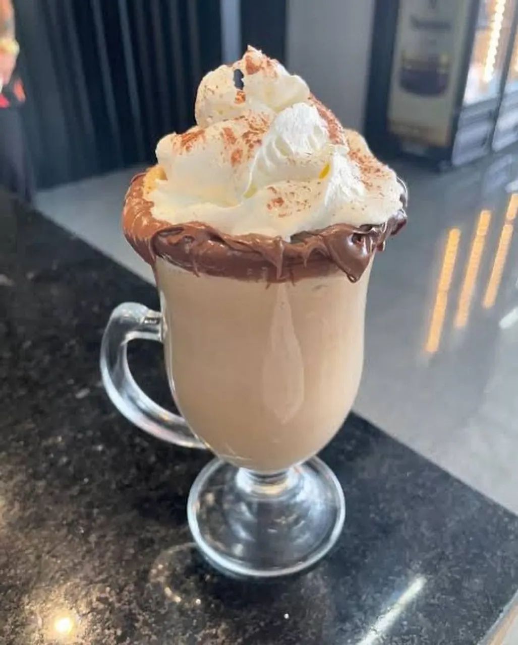 PADARIA CONFEITARIA E CAFE 23 ANOS DE ATIVIDADE ACEITO PERMUTA