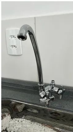 PIA DE COZINHA EM GRANITO + CUBA INOX + TORNEIRA COM SAÍDA PARA FILTRO - Foto 2