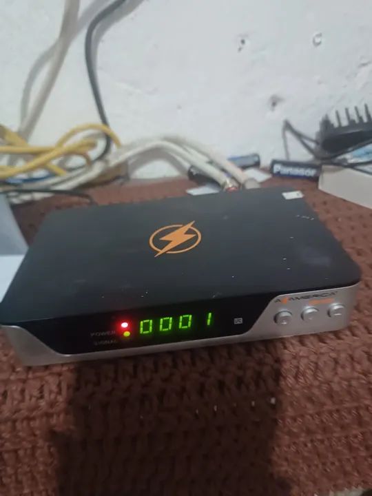 Um aparelho de tv - Foto 2