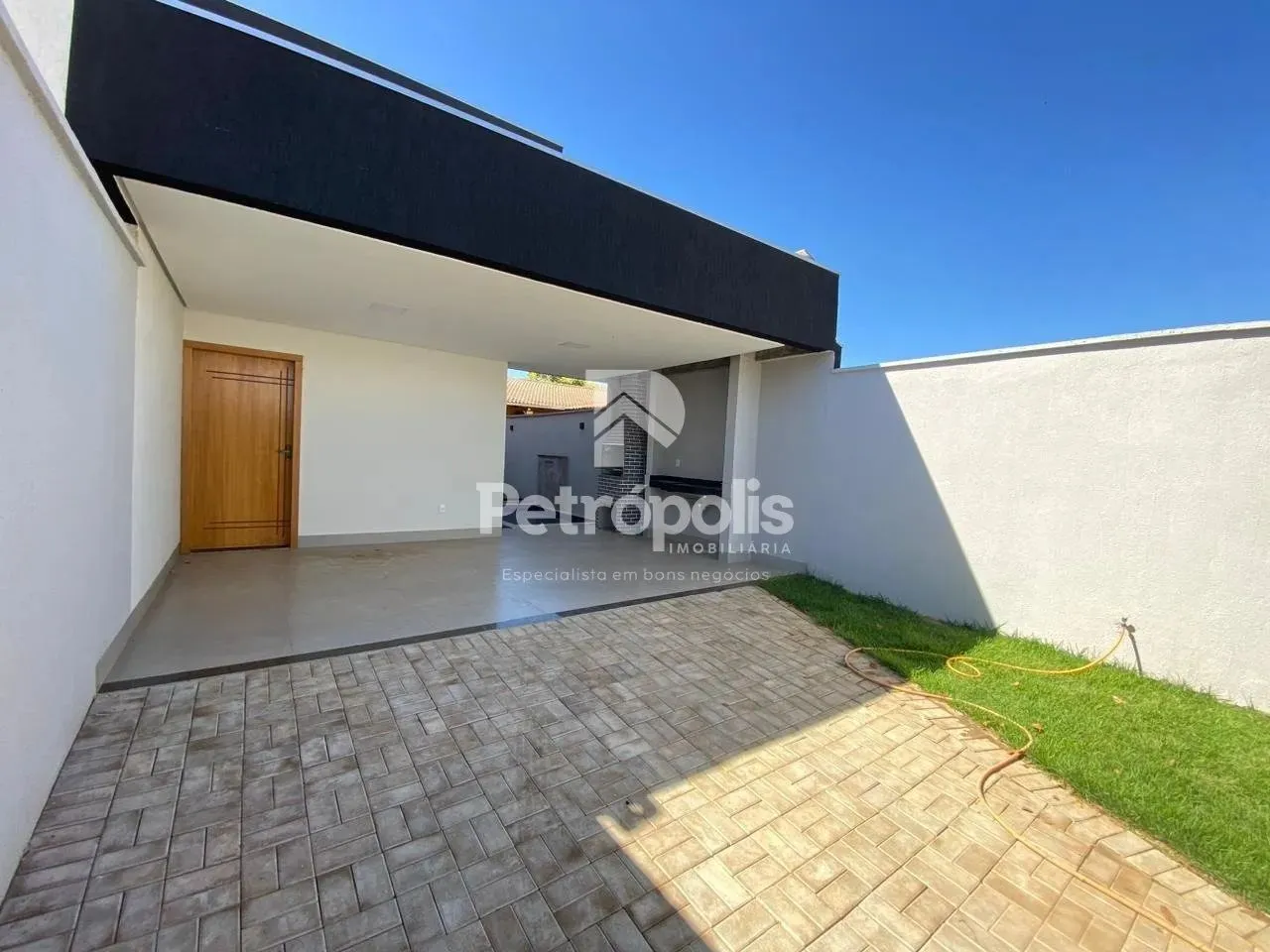 Casa nova na 706 Sul com 3 Quartos e piscina por R$ 560.000,00