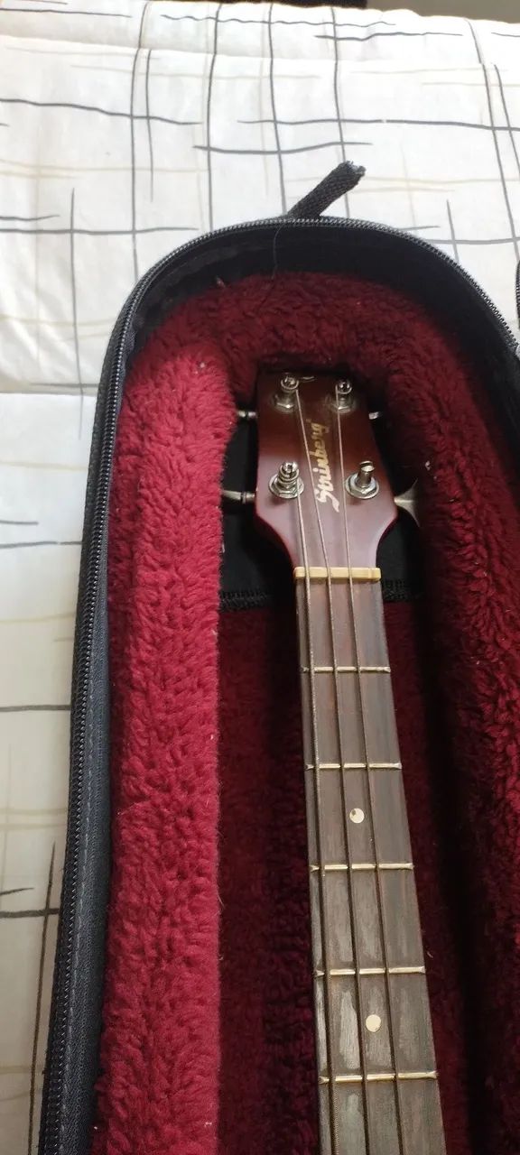 Baixolão Strimberg 4 cordas com case luxo 