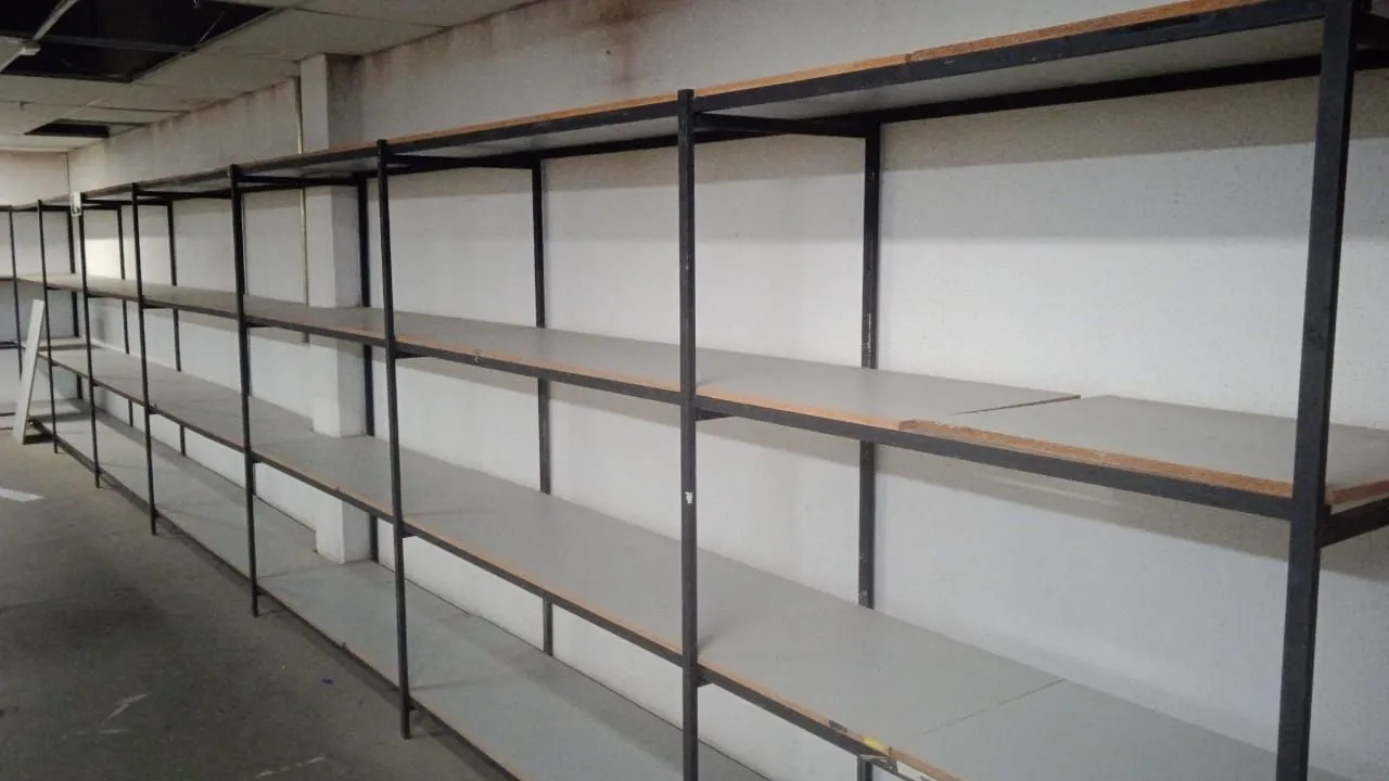 Estante de Metal Comercial