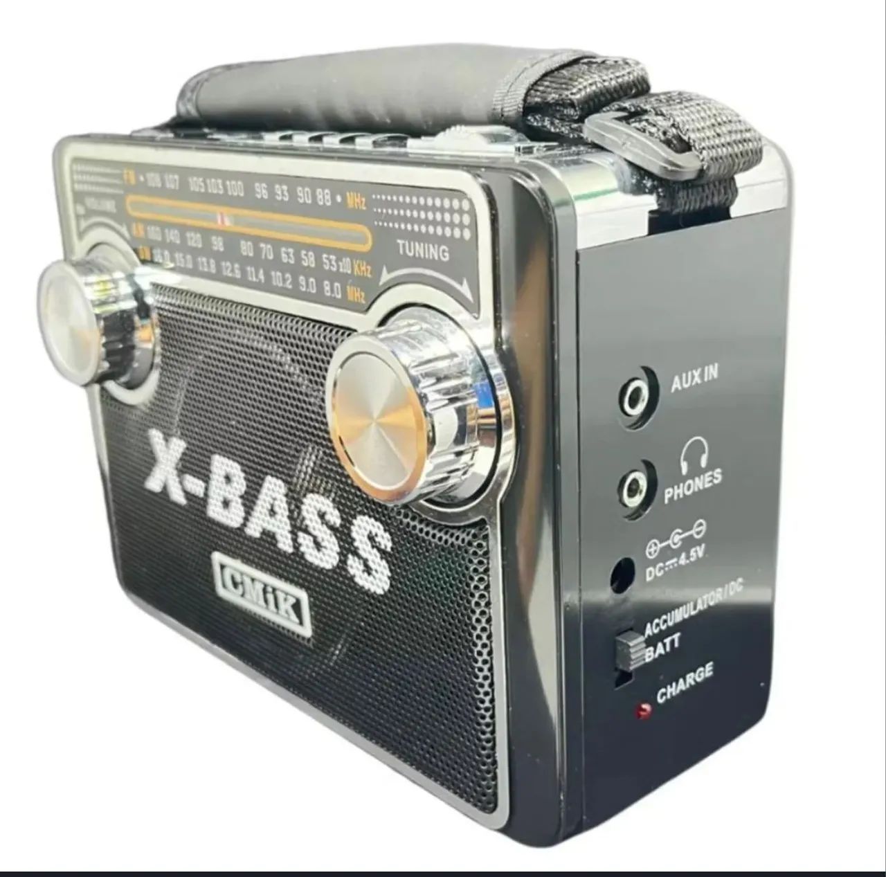 Rádio portátil AM/FM com antena analógica, entradas USB, micro SD e auxiliar 