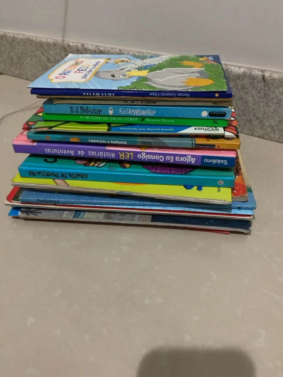 Livros infantis diversos