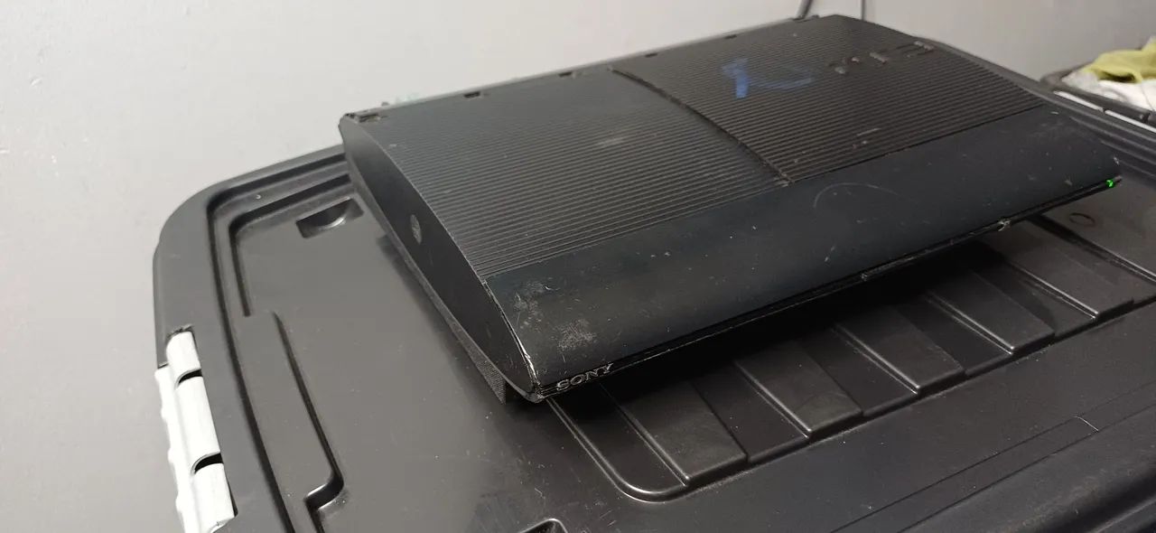 Vende-se Play Statio 3 Desbloqueado Com 5 Jogos - Foto 3