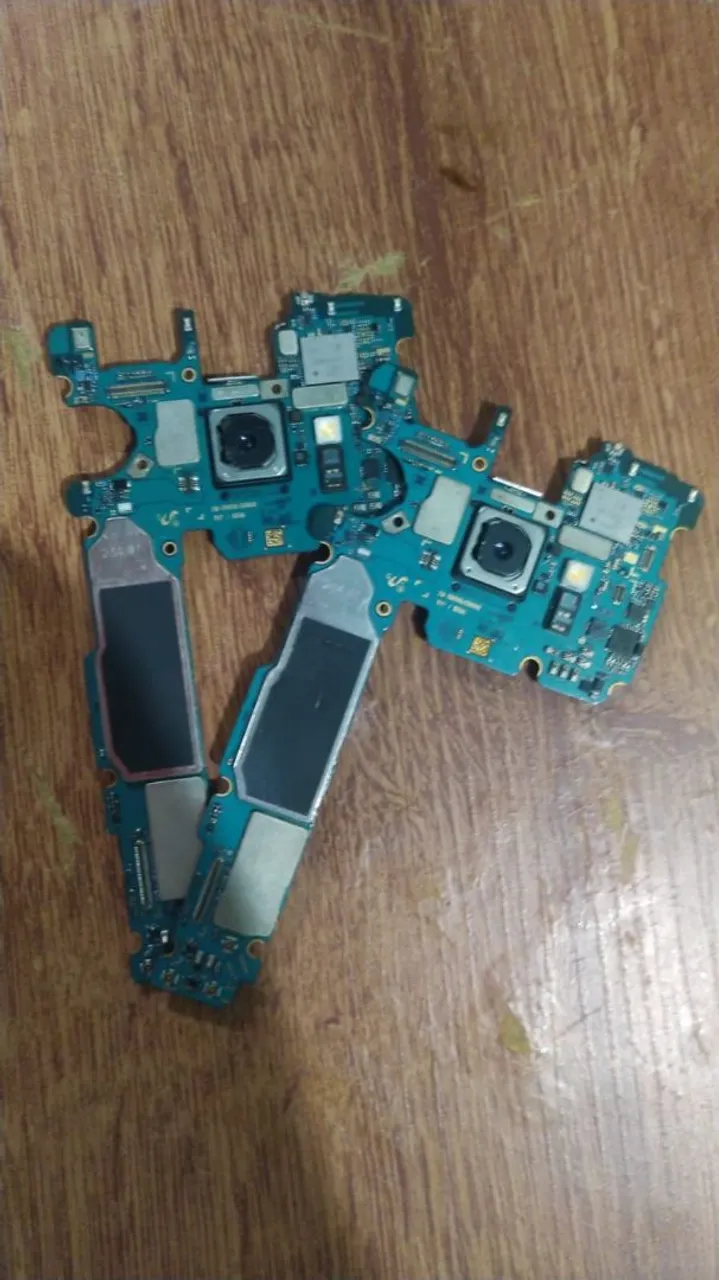Placa-mãe de celular Samsung S9 (Já desbloqueada)