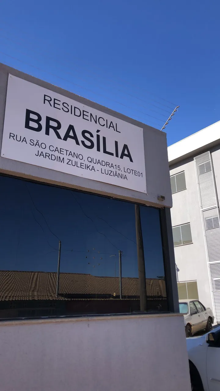 Apartamento padrão. (Valor com condomínio incluso).