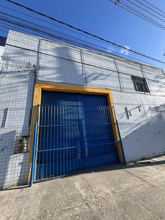 Galpão para alugar na Avenida Doutor Airton Teles, bairro Industrial