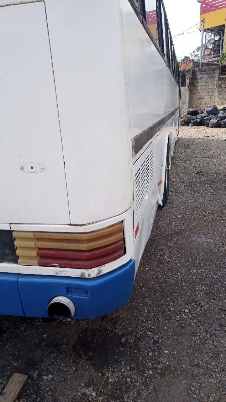 Vendo um ônibus 371 - Ano 91 Com banheiro e Cabinado  - Foto 2