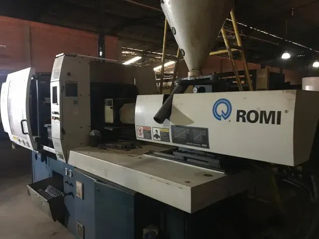 Injetora ROMI Prática 170 - Foto 4