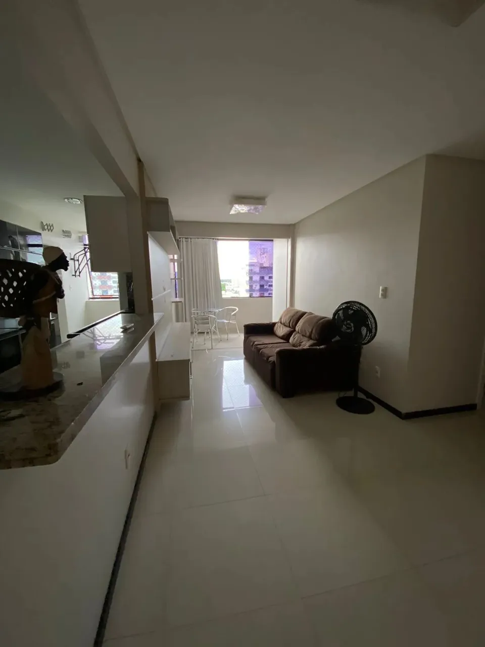 Apartamento para aluguel possui 96 metros quadrados com 3 quartos