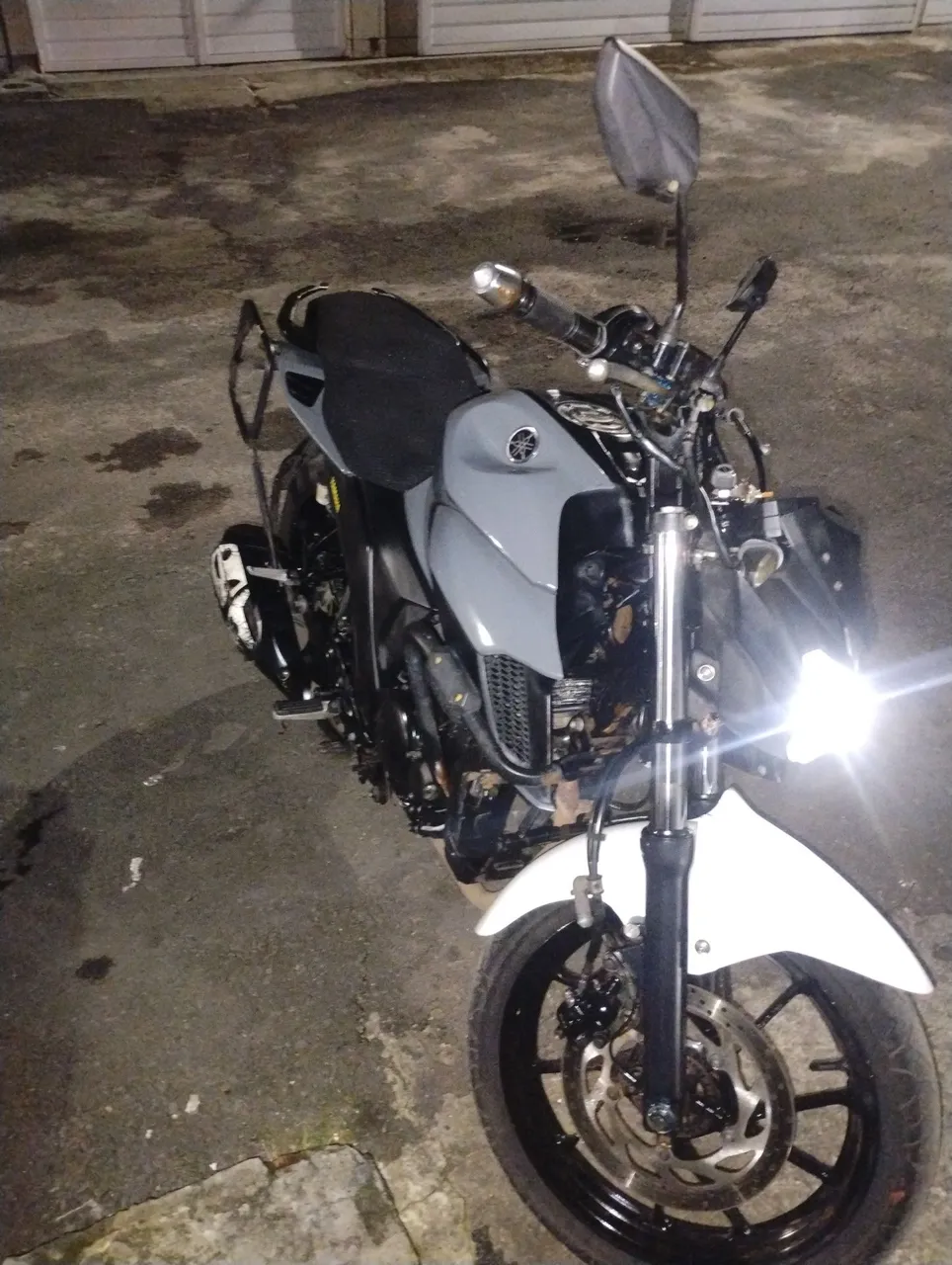 Fazer FZ25 Cinza