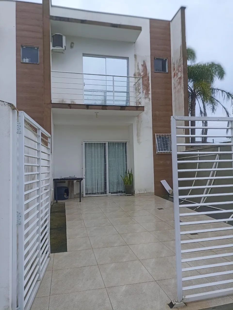 Sobrado Picarras próximo à praia