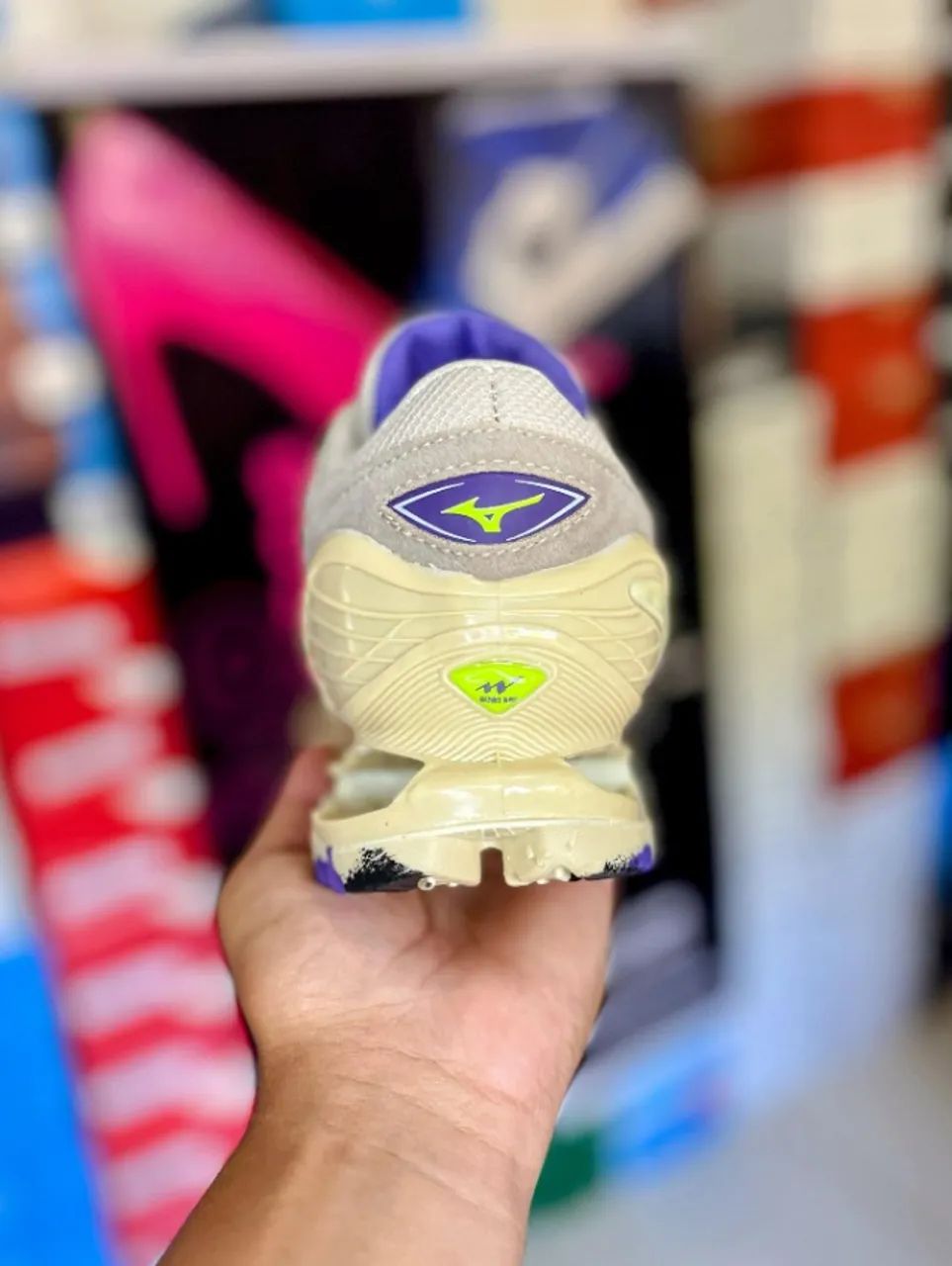 Tênis Mizuno Bege Flor de Lotus a pronta entrega - Foto 5