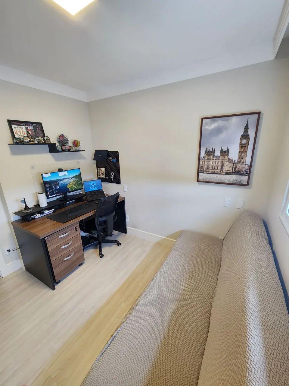 Mesa de Escritório com Gaveteiro - Foto 2