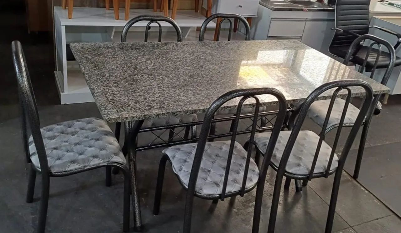 Mesa de Jantar com Tampo de Granito e 6 Cadeiras